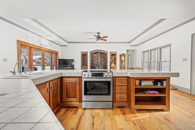 35 Appaloosa Lane, Millbrook, NY 12545