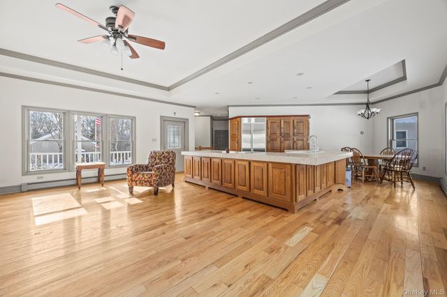 35 Appaloosa Lane, Millbrook, NY 12545