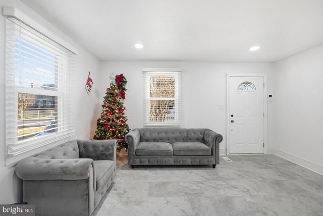 310 TOWNSEND AVE, Baltimore, MD 21225