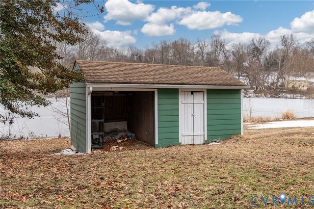 1108 Butternut Dr, Prince George, VA 23860