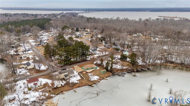 1108 Butternut Dr, Prince George, VA 23860