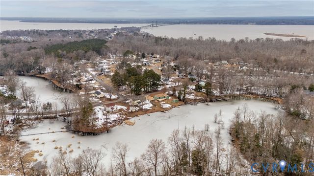 1108 Butternut Dr, Prince George, VA 23860