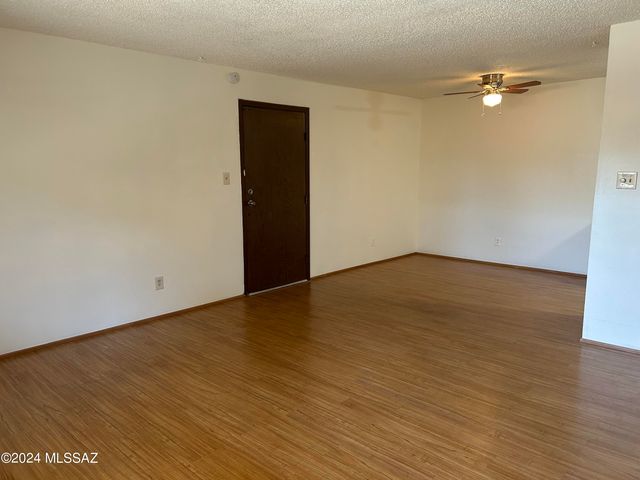 6331 N Barcelona Ct Unit 914, Tucson, AZ 85704