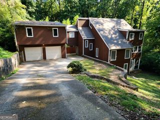 258 Kenilworth Circle, Stone Mountain, GA 30083