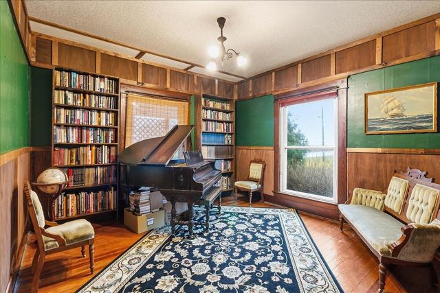 710 S Springfield Street, Saint Paris, OH 43072