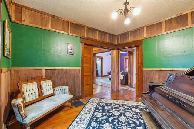 710 S Springfield Street, Saint Paris, OH 43072