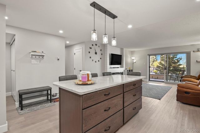 2868 S Heather Gardens Way 109, Aurora, CO 80014