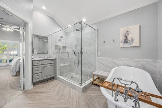 200 Stanford Court, Heath, TX 75032