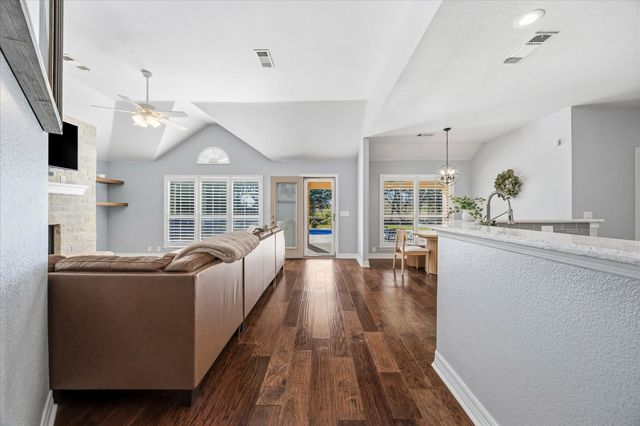 200 Stanford Court, Heath, TX 75032