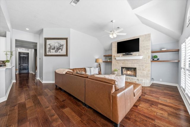 200 Stanford Court, Heath, TX 75032