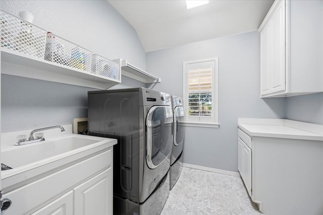 200 Stanford Court, Heath, TX 75032