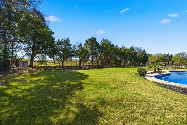 200 Stanford Court, Heath, TX 75032