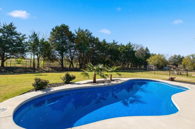 200 Stanford Court, Heath, TX 75032