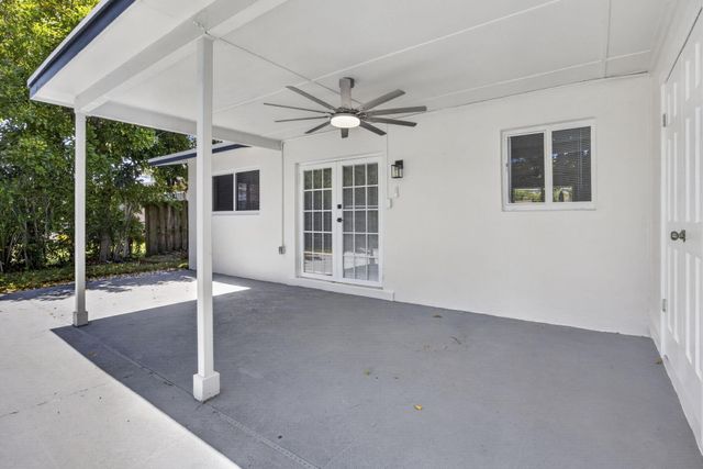 514 Riverside Drive, Palm Beach Gardens, FL 33410
