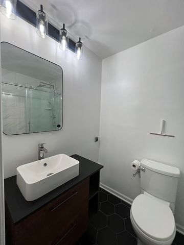 6150 N Kenmore Avenue 6A, Chicago, IL 60660