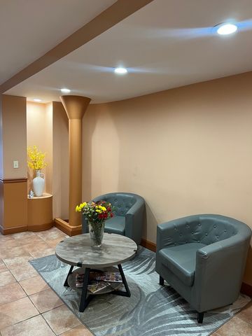 6150 N Kenmore Avenue 6A, Chicago, IL 60660