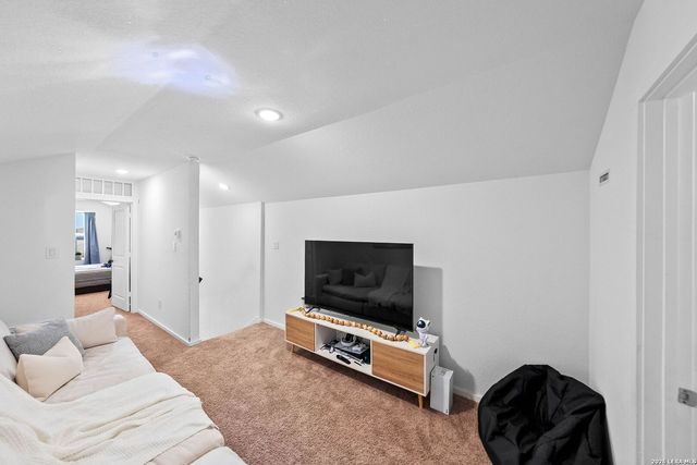 5035 Daisy Blossom, Converse, TX 78109