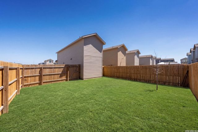 5035 Daisy Blossom, Converse, TX 78109