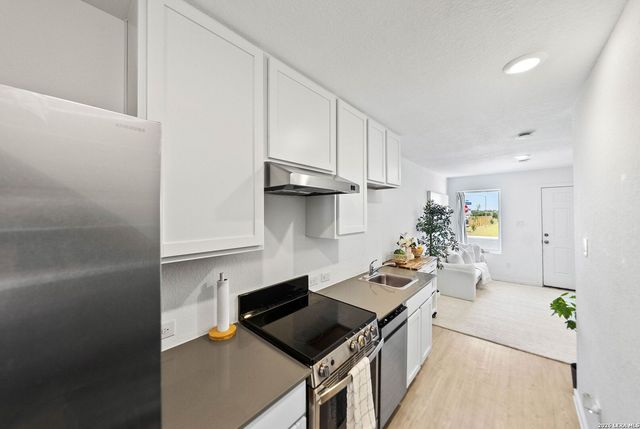 5035 Daisy Blossom, Converse, TX 78109