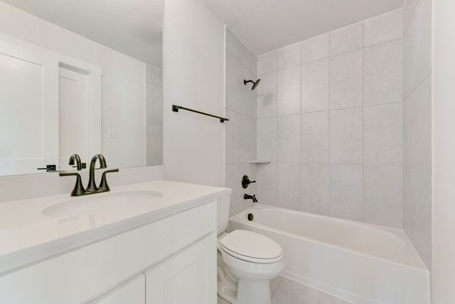 8507 Great Stone Trail, Rowlett, TX 75089