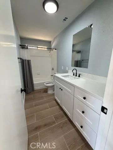 20219 Osseo Road, Apple Valley, CA 92308