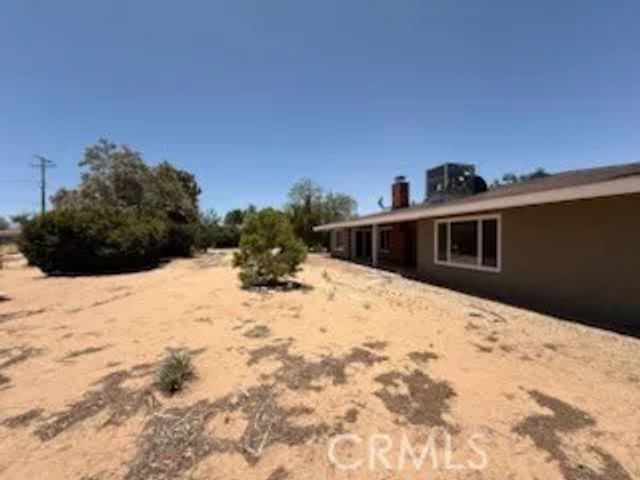 20219 Osseo Road, Apple Valley, CA 92308