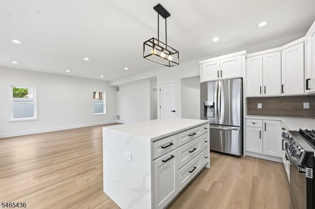 807 Dennis Pl, Linden City, NJ 07036