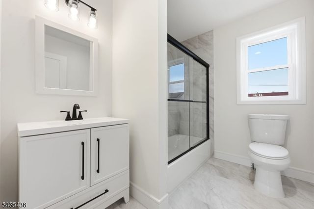 807 Dennis Pl, Linden City, NJ 07036