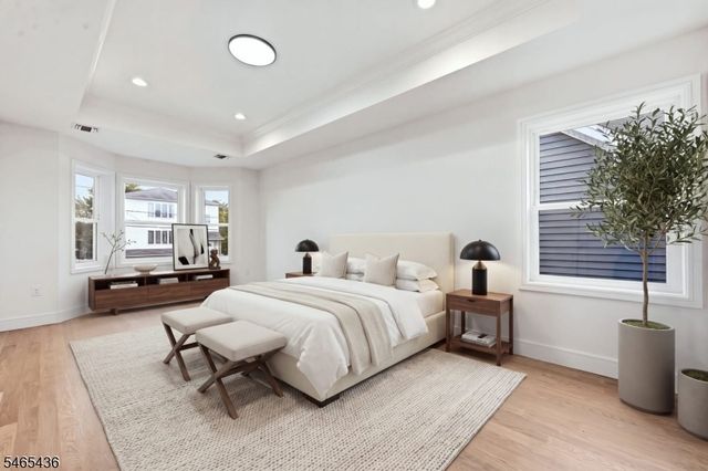 807 Dennis Pl, Linden City, NJ 07036