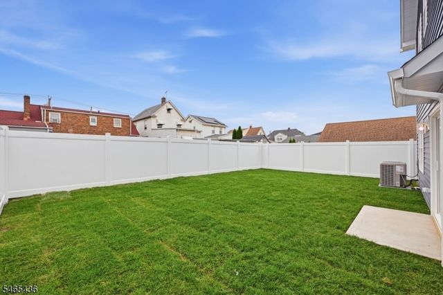 807 Dennis Pl, Linden City, NJ 07036