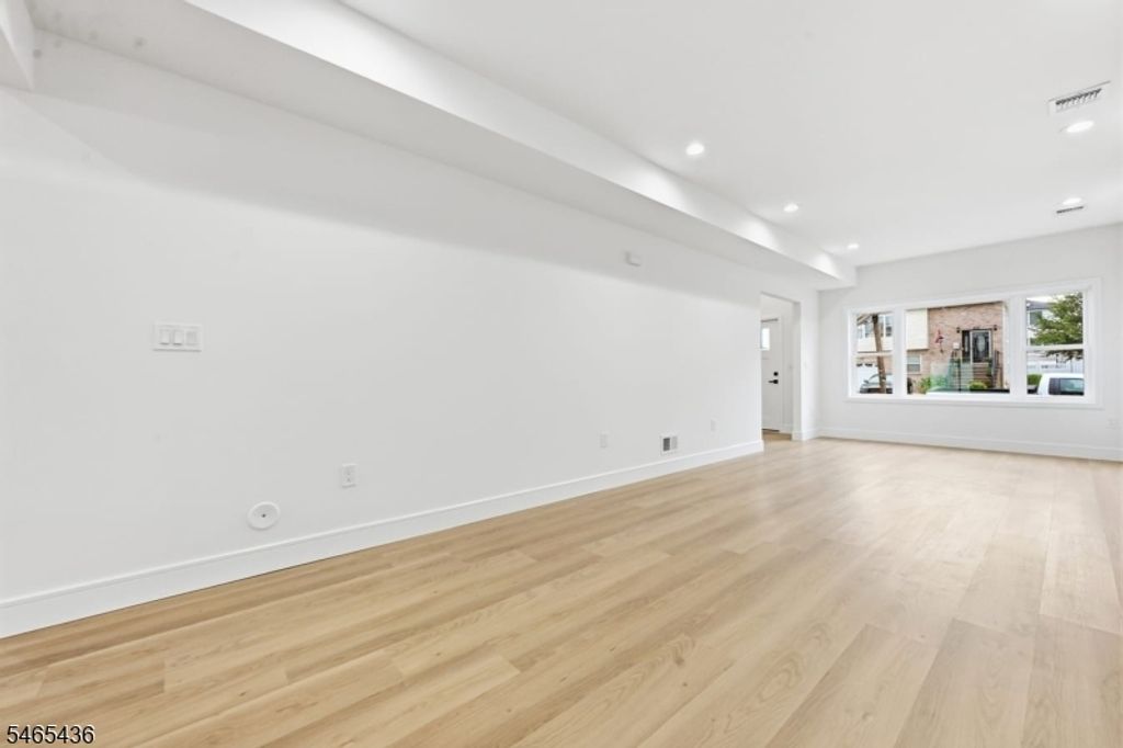807 Dennis Pl, Linden City, NJ 07036 — photo 5