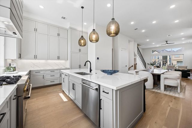 4705 Gibson Street, Houston, TX 77007