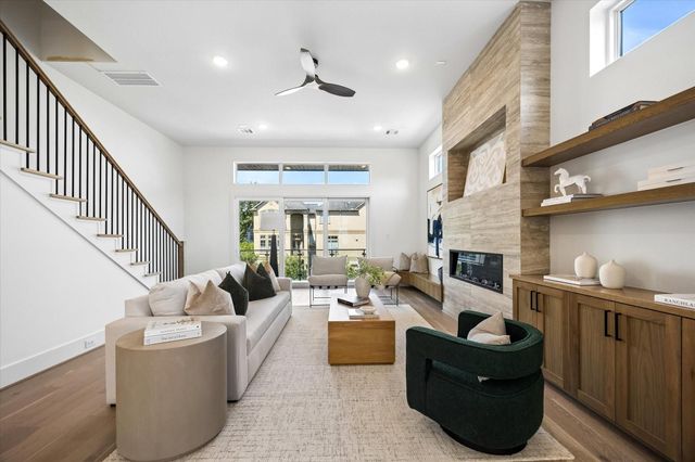4705 Gibson Street, Houston, TX 77007