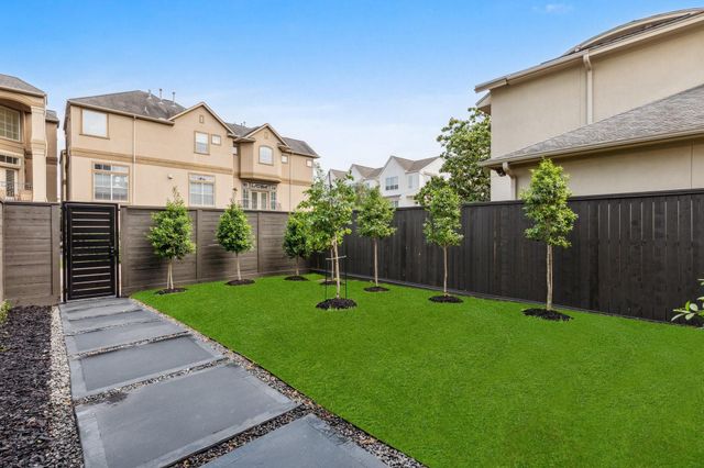 4705 Gibson Street, Houston, TX 77007
