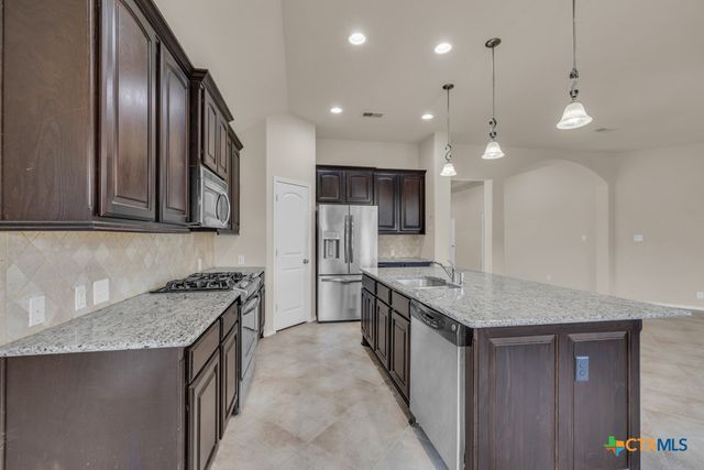 556 Oak Cascade, New Braunfels, TX 78132