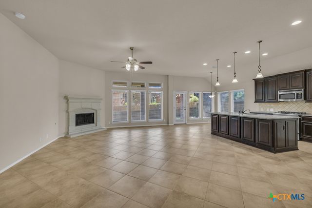 556 Oak Cascade, New Braunfels, TX 78132