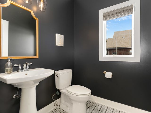 15635 James Lane, Homer Glen, IL 60491