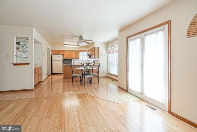 209 VERMILLION LN, Glassboro, NJ 08028