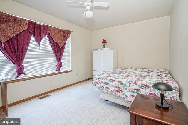 209 VERMILLION LN, Glassboro, NJ 08028