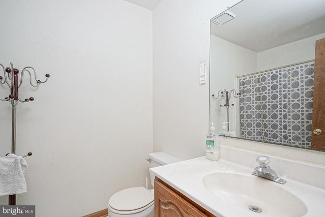 209 VERMILLION LN, Glassboro, NJ 08028