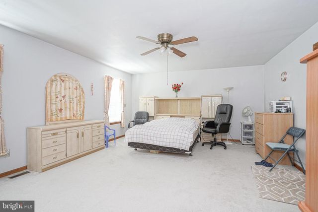 209 VERMILLION LN, Glassboro, NJ 08028