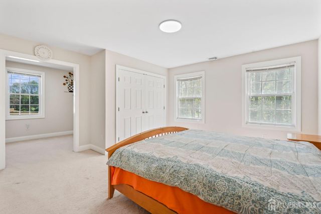 39 Friendship Road, Cranbury, NJ 08512