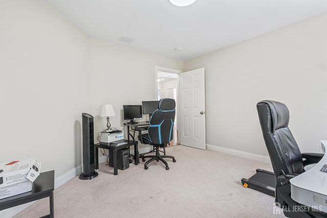 39 Friendship Road, Cranbury, NJ 08512