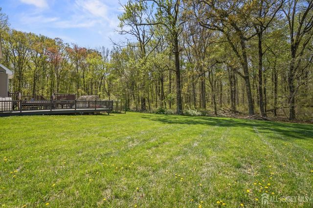 39 Friendship Road, Cranbury, NJ 08512