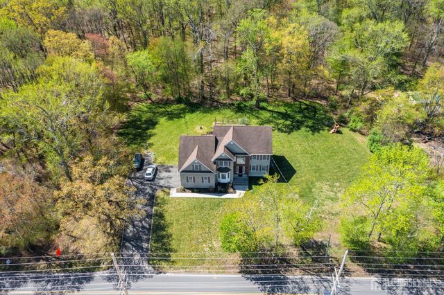 39 Friendship Road, Cranbury, NJ 08512