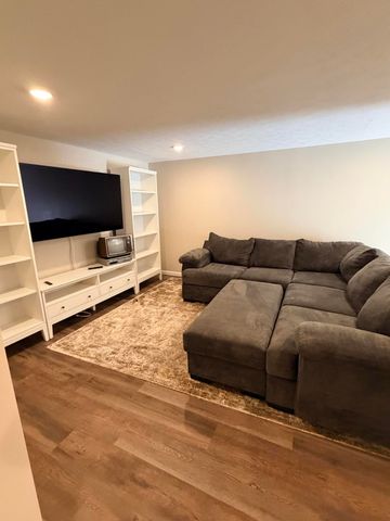 554 Woodbury Court 554 Woodbury Court, Troy, OH 45373