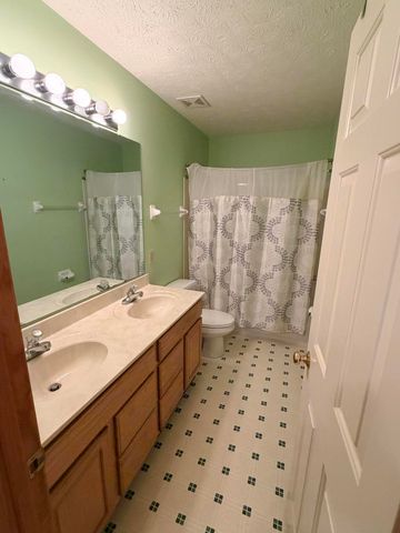 554 Woodbury Court 554 Woodbury Court, Troy, OH 45373
