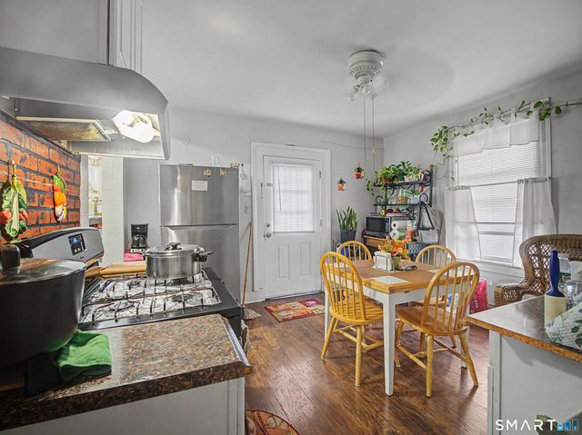865 Iranistan Avenue, Bridgeport, CT 06604