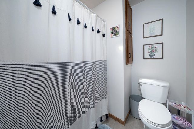 601 E Dover Dr., Valley Center, KS 67147