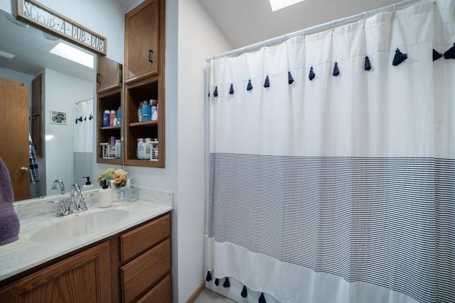601 E Dover Dr., Valley Center, KS 67147